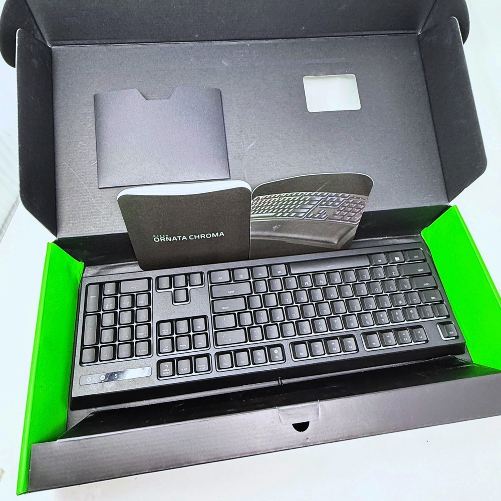 Razer Ornata Chroma (RZ0302040200R3U1) Wired Gaming Keyboard